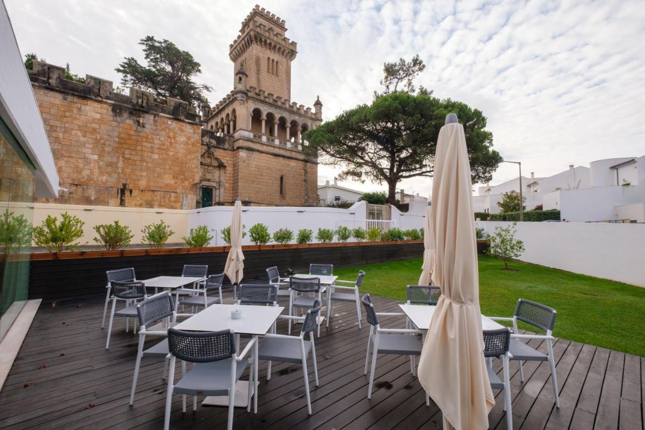 Malibu Foz Hotel - La Maison Younan Figueira da Foz Esterno foto The terrace of the hotel
