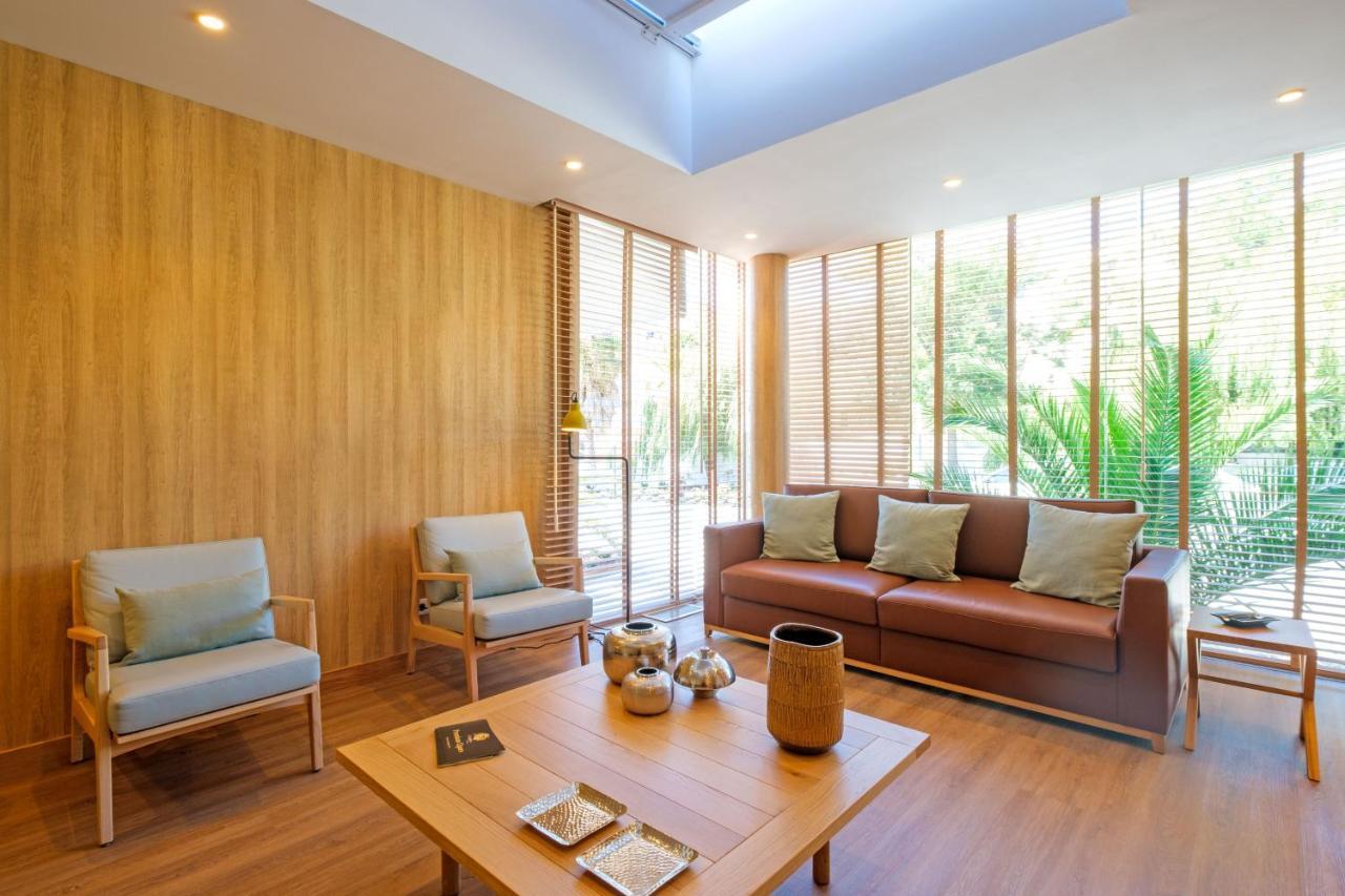 Malibu Foz Hotel - La Maison Younan Figueira da Foz Esterno foto Interior of the house